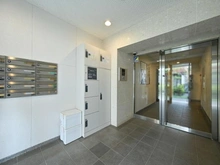 【東京都/世田谷区船橋】ユニーブル千歳船橋 エントランス