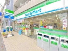【東京都/世田谷区松原】サンウッド世田谷明大前 ファミリーマート世田谷松原一丁目店（現地より約550m）