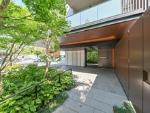 【東京都/世田谷区赤堤】クリオ世田谷松原ザ・クラシック アプローチ