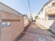 【東京都/世田谷区桜丘】プラウド世田谷桜丘 サブエントランス