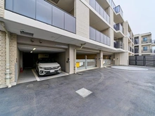 【東京都/世田谷区梅丘】プレミスト世田谷梅丘 駐車場