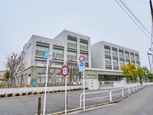 【東京都/世田谷区梅丘】プレミスト世田谷梅丘 世田谷中学校（現地より約410m）