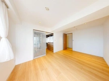 【東京都/目黒区祐天寺】コートヤード祐天寺 洋室：8.4帖