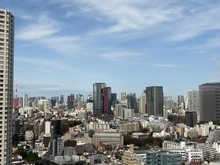 【東京都/港区白金台】プラウドタワー白金台 眺望：※ズームあり【東京タワー・東京スカイツリー】を望む