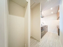 【東京都/品川区大崎】ゲートシティ大崎サウスパークタワー 収納：キッチン横