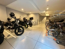 【東京都/渋谷区神泉町】ピアース渋谷WEST 駐輪場・バイク置場