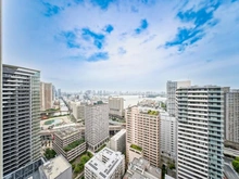 【東京都/港区港南】コスモポリス品川 バルコニーからの眺望：東京スカイツリー（ズームなし）