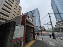 【東京都/港区高輪】秀和第2高輪レジデンス  浅草線・京急本線「泉岳寺」駅（現地より約75m）：A2　出口