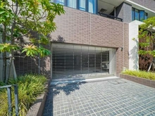 【東京都/品川区東五反田】オープンレジデンシア高輪台 駐車場入り口