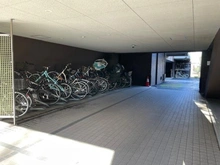 【東京都/世田谷区上北沢】レ・ジェイド上北沢 駐輪場