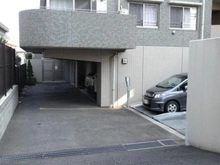 【東京都/豊島区西巣鴨】レフィーズ大塚 駐車場