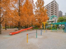 【東京都/中央区築地】イニシア築地レジデンス 中央区立あかつき公園（現地より約140m）