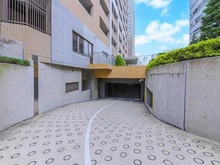 【東京都/江東区新大橋】クレッセント東京ヴュータワー 駐車場