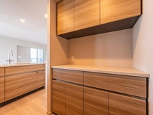 【東京都/港区海岸】Brillia Tower 浜離宮　ブリリアタワー浜離宮 キッチン：カップボード