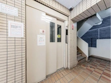 【東京都/中央区日本橋箱崎町】ワコーレアルス日本橋 共用部：エレベーター