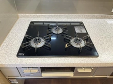【東京都/中央区日本橋堀留町】ファミール日本橋グランスイートプラザ キッチン：三ツ口コンロ
