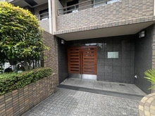 【東京都/港区南青山】ル・フェール南青山 アプローチ