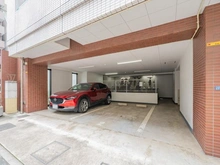 【東京都/中央区日本橋富沢町】エクセルシオール日本橋 駐車場