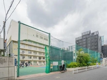 【東京都/中央区日本橋富沢町】エクセルシオール日本橋 中央区立　久松小学校（現地より約50m）