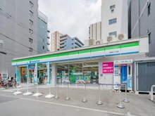 【東京都/中央区日本橋富沢町】エクセルシオール日本橋 ファミリーマート　堀留町二丁目店（現地より約180m）
