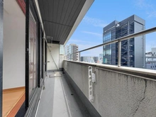 【東京都/中央区日本橋人形町】セブンビル バルコニー：リフォーム前の現況写真になります。