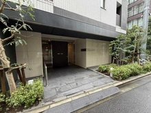 【東京都/千代田区岩本町】リビオレゾン千代⽥岩本町 ザ‧レジデンス エントランス