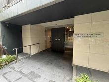【東京都/千代田区岩本町】リビオレゾン千代⽥岩本町 ザ‧レジデンス エントランス