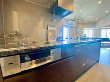 【東京都/中央区東日本橋】ザ・パークハウス東日本橋 キッチン：※家具調度品等は販売価格に含まれません。