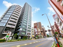 【東京都/豊島区池袋】ダイレクトタワー池袋要町 前面道路