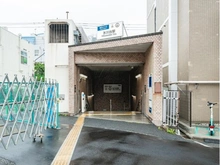 【東京都/練馬区羽沢】リビオ氷川台 氷川台駅　出入口（現地より約800m）