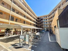【東京都/狛江市岩戸南】ライオンズマンション喜多見 共用部：専用駐輪場