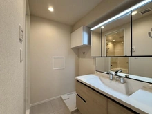 【東京都/世田谷区上用賀】パシフィック馬事公苑前 2号棟 洗面所