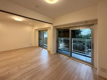 【東京都/世田谷区上用賀】パシフィック馬事公苑前 2号棟 洋室