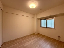 【東京都/世田谷区上用賀】パシフィック馬事公苑前 2号棟 洋室