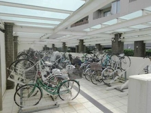 【東京都/世田谷区成城】パークシティ成城 F棟 駐輪場