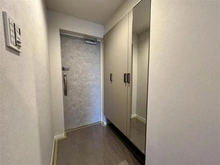 【東京都/狛江市和泉本町】ラヴィドール狛江 玄関