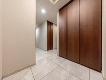 【東京都/渋谷区恵比寿南】プラウド恵比寿ヒルサイドガーデン 玄関