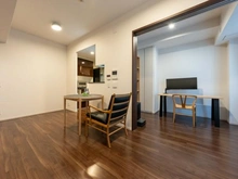 【東京都/渋谷区恵比寿】ザ・パークハウス恵比寿 リビング・ダイニング：10.2帖LD・西向き