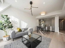 【東京都/渋谷区恵比寿南】恵比寿パークハウス リビング：※家具調度品等は販売価格に含まれません。