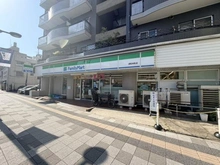 【埼玉県/さいたま市浦和区常盤】ガーデンハウス浦和常盤 ファミリーマート浦和仲町店（現地より約330m）