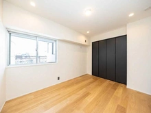 【東京都/渋谷区恵比寿西】日商岩井代官山マンション 洋室：約5帖（東向き）