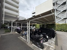 【東京都/町田市鶴間】ロッソレガーロ 敷地内：バイク置き場