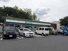 【東京都/町田市鶴間】ロッソレガーロ ファミリーマート 東名町田店（現地より約450m）