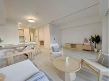 【東京都/新宿区高田馬場】パークシティ高田馬場 LDK：※家具・調度品等は本体価格に含まれません。