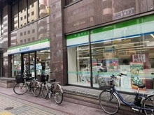【東京都/新宿区高田馬場】パークシティ高田馬場  ファミリーマート 高田馬場駅西店（現地より約500m）