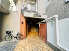 【東京都/杉並区上荻】ハイネス西荻窪 エントランス