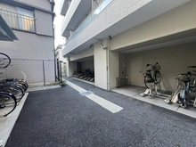 【東京都/台東区松が谷】デュオヴェール浅草WEST 駐輪場