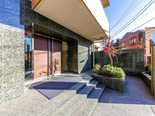 【東京都/渋谷区初台】ファミールグラン代々木の杜 アプローチ