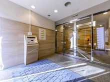 【東京都/渋谷区初台】ファミールグラン代々木の杜 エントランス