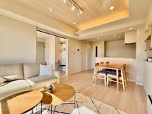 【東京都/北区中十条】ゼファー中十条アクタージュ リビング・ダイニング：家具・エアコン付き